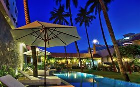 La Paloma Villa